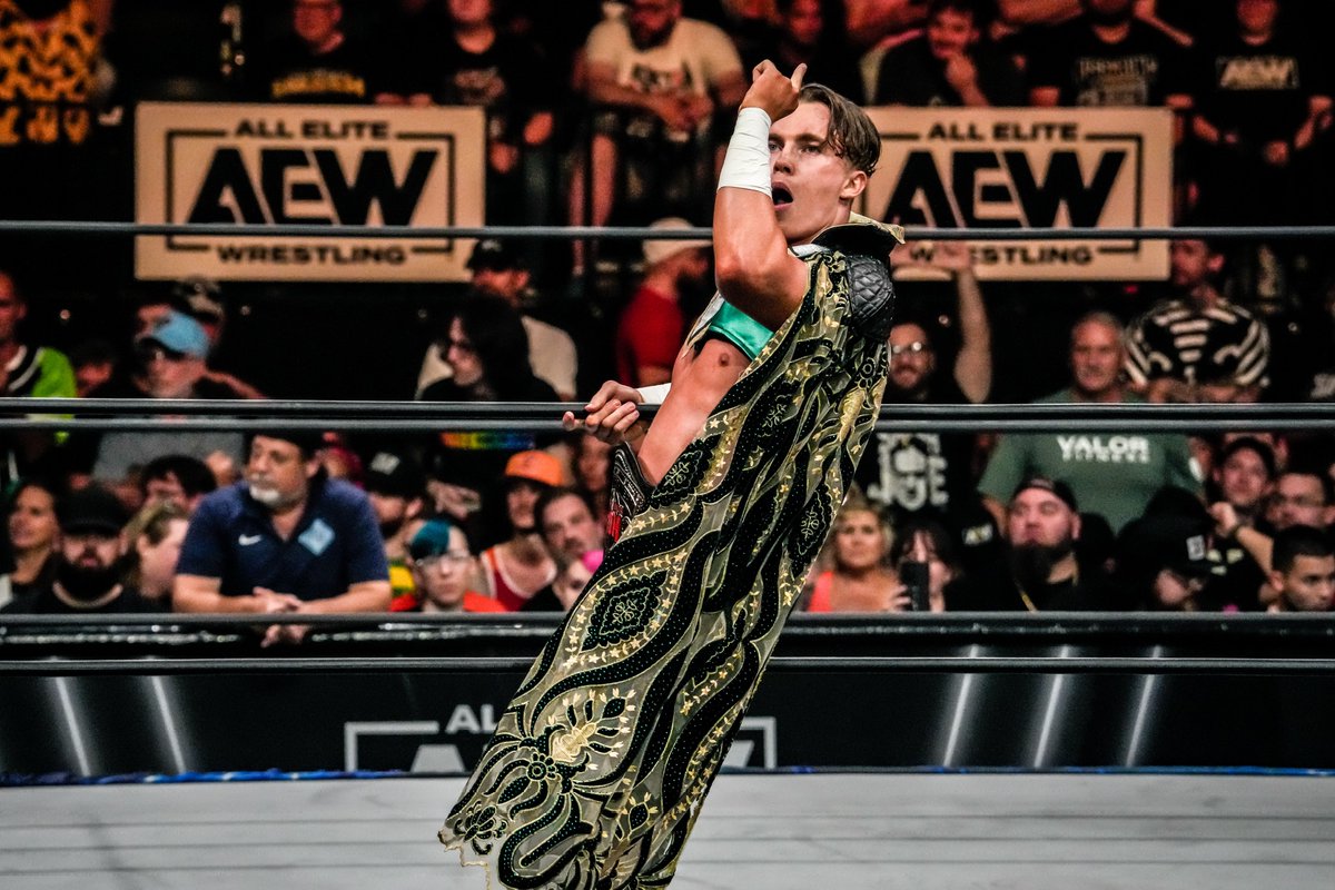 JJWilliamsWON's tweet image. Aussie x3

@kylefletcherpro 

#AEWDynamite 
#AEWDynamite200