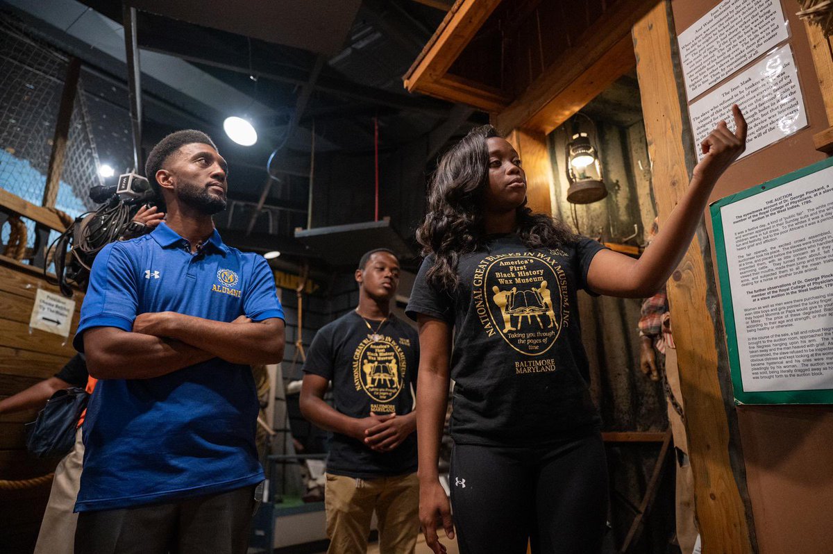I am always moved by our young people challenging the stereotypes placed against them. This morning a group of YouthWorkers led me on a guided tour of Baltimore’s @NGBIWM museum.