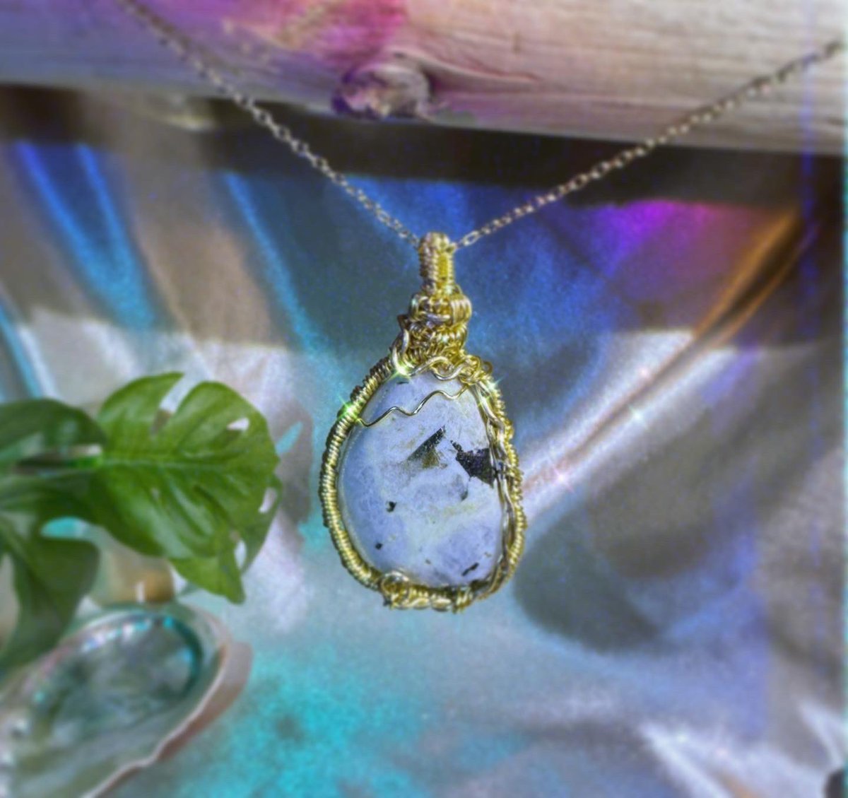 dreammonstera's tweet photo. New creations, find them in my shop ✨

https://t.co/6l4Mrgjpt0 https://t.co/mxVGBLSxTr