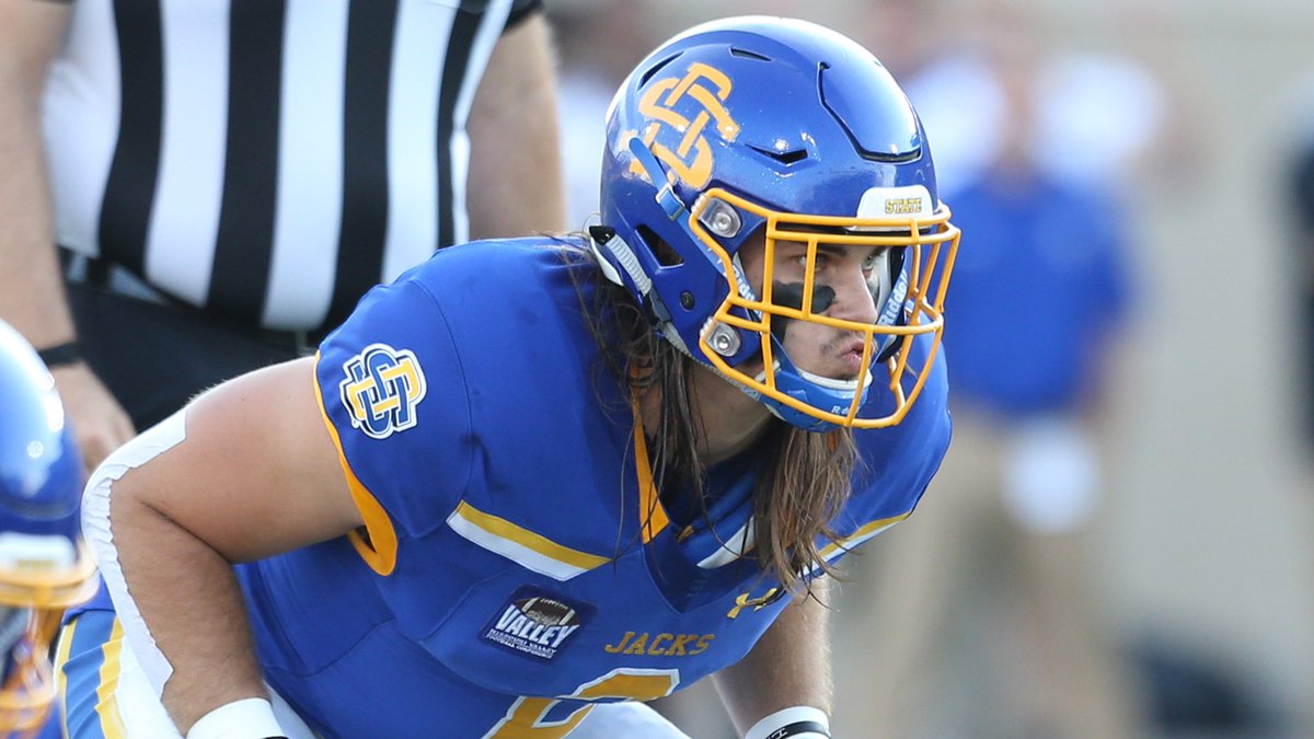 joey_vieth's tweet photo. After a great call with @CoachBobbit I am beyond blessed to have earned an opportunity to play football at South Dakota State University! Go jacks! #AGTG @Joe_Dalton19 @CoachWMcVey @GHSDragonFB @MTangemanCSCS https://t.co/SPYGzf50SU