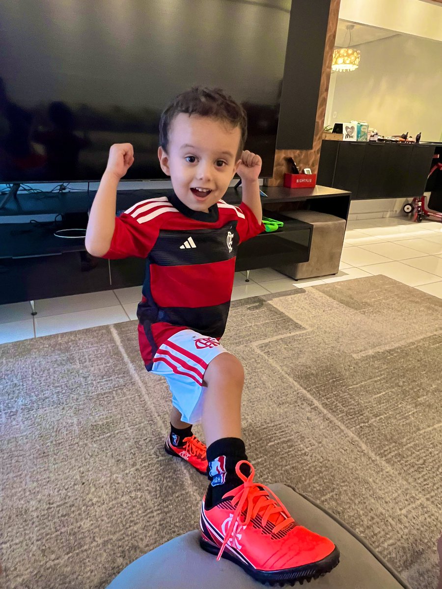 emerson_coimbra's tweet image. Chegou o novo manto do meu caçula, só faltou o meião “não encontrei o meião para criança” mais meu pequeno tá super feliz 🥰

#ConteComigoMengão
#AcimaDeTudoRubroNegro
#FlamengoBaby #Flamengo
