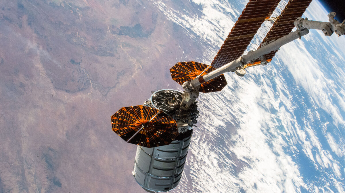 NASA (@nasa) on Twitter photo Watch a cargo spacecraft arrive at the <a href="/Space_Station/">International Space Station</a> on Aug. 4.
Starting at 4:30am ET (0830 UTC), we’ll stream the arrival of @NorthropGrumman’s #CRS19 Cygnus freighter. Packed aboard are experiments in fire protection & gene therapy for neuron cells: blogs.nasa.gov/ng-crs-19/ Watch a cargo spacecraft arrive at the <a href="/Space_Station/">International Space Station</a> on Aug. 4.
Starting at 4:30am ET (0830 UTC), we’ll stream the arrival of @NorthropGrumman’s #CRS19 Cygnus freighter. Packed aboard are experiments in fire protection & gene therapy for neuron cells: blogs.nasa.gov/ng-crs-19/