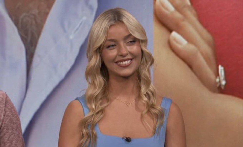 princeofbb_'s tweet photo. The first HOH of the season is a woman! Glad to see it #bb25 https://t.co/GMeOeonWoE
