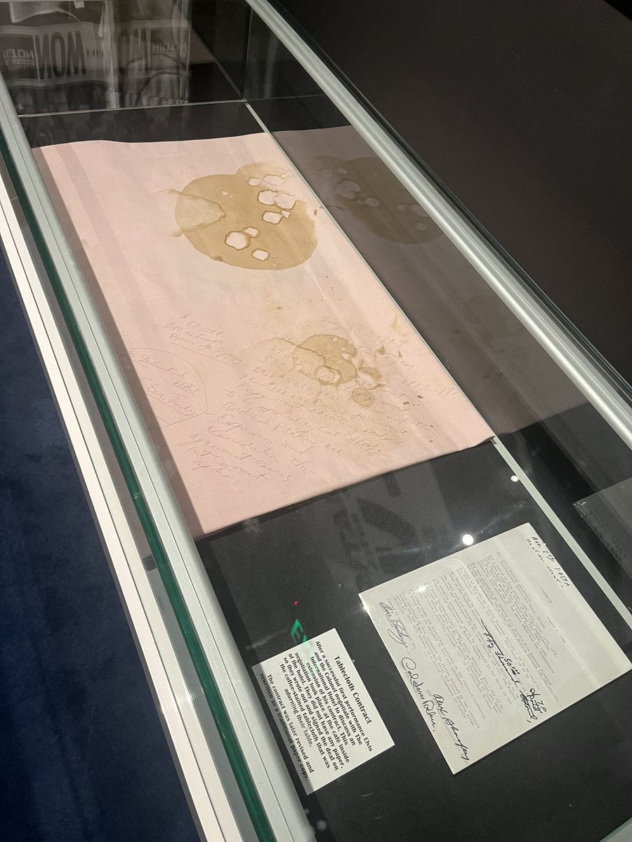 _stephanierona's tweet photo. My favourite part of the Elvis Graceland exhibit and how I would like all important future contracts to be signed 
#elvis #graceland #tcb https://t.co/HdGuhs5gYm