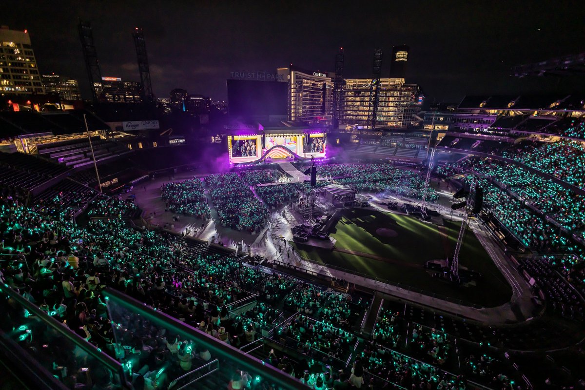 07.09.2023 | Twice | Truist Park, Atlanta, GA 📸: @photorushin . . . #tour #staging #eventstaging #engineers #lifeontheroad #stadiumshow #liveevents #production #stagingcompany #wemakeevents #concert #stage #g2structures #roofstructure