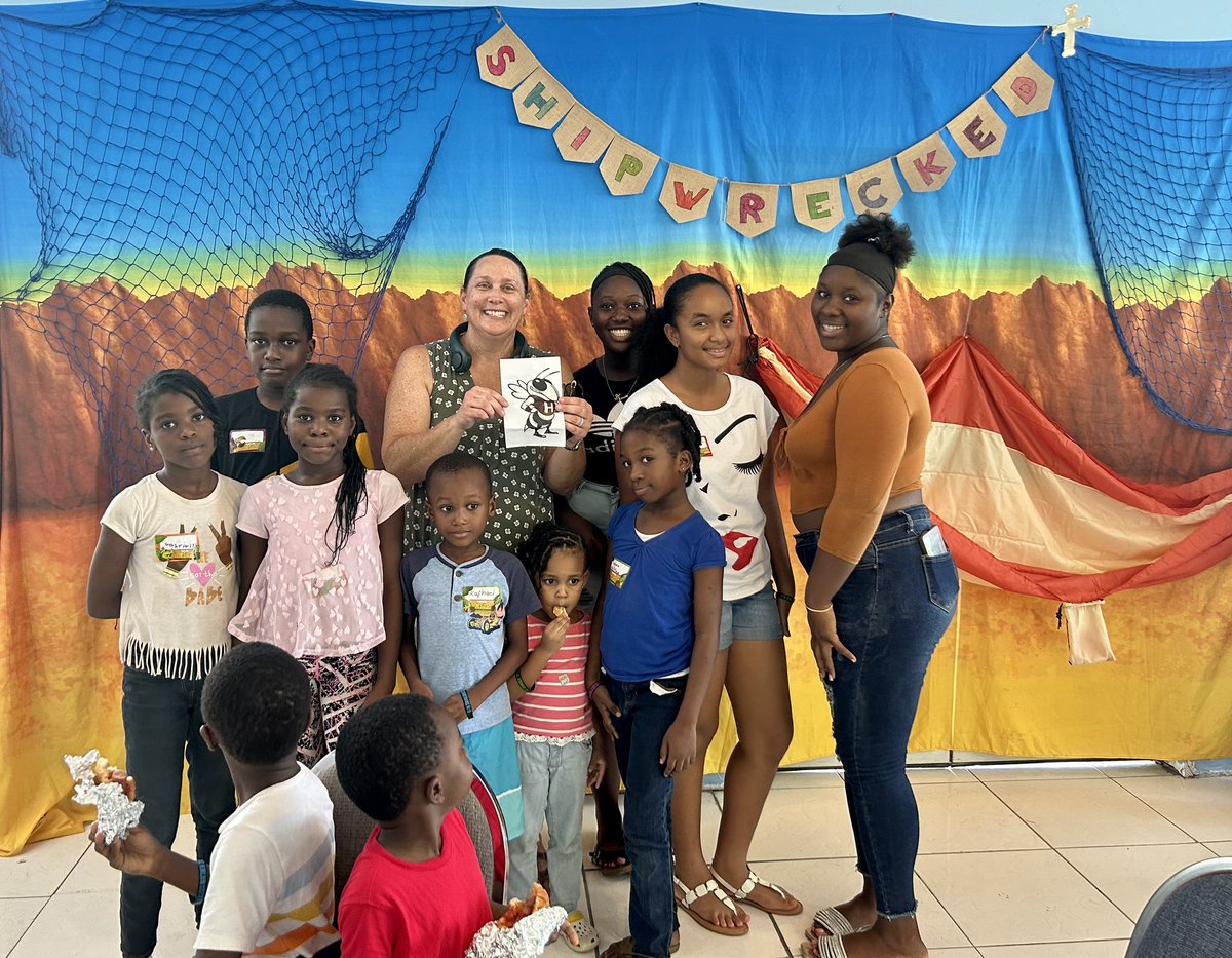 Alaska 🥶 to Bahamas 🥵 #FlatHornet with Ms. Eden and Ms. Gianelos
