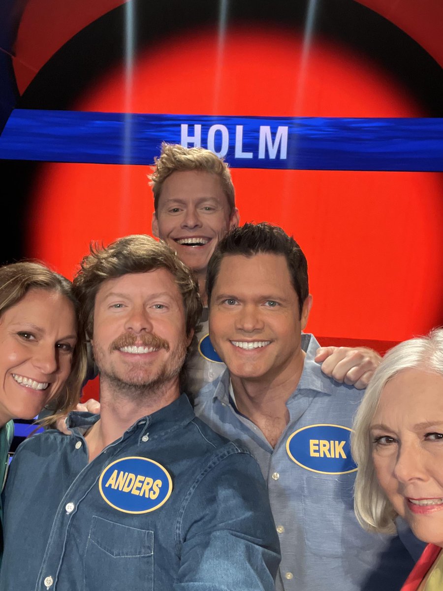 BIG cheesin' for this week's #CelebrityFamilyFeud lineup 🤩 Tune in Sunday at 8/7c on ABC!