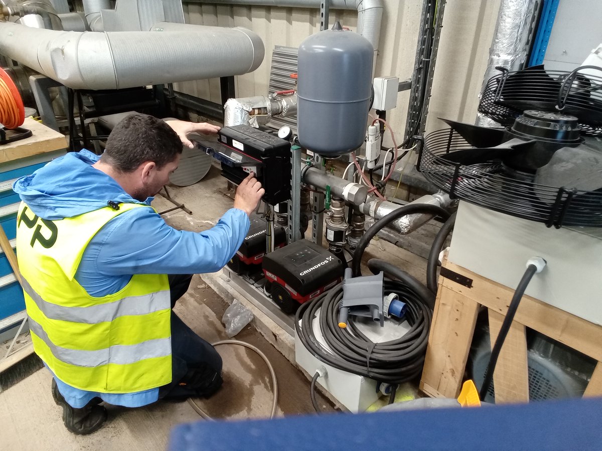 IPPIreland's tweet photo. Today's IPP Insight is on our service and commissioning capabilities. Sean &amp; John from our team recently serviced this @Reflex_Winkelm Reflexomat. 

Contact us on 01 298 9560 or info@ipp.ie to discuss your servicing, maintenance or commissioning needs &amp; our #ProgressiveSolutions! https://t.co/XaGuSXzRZ9