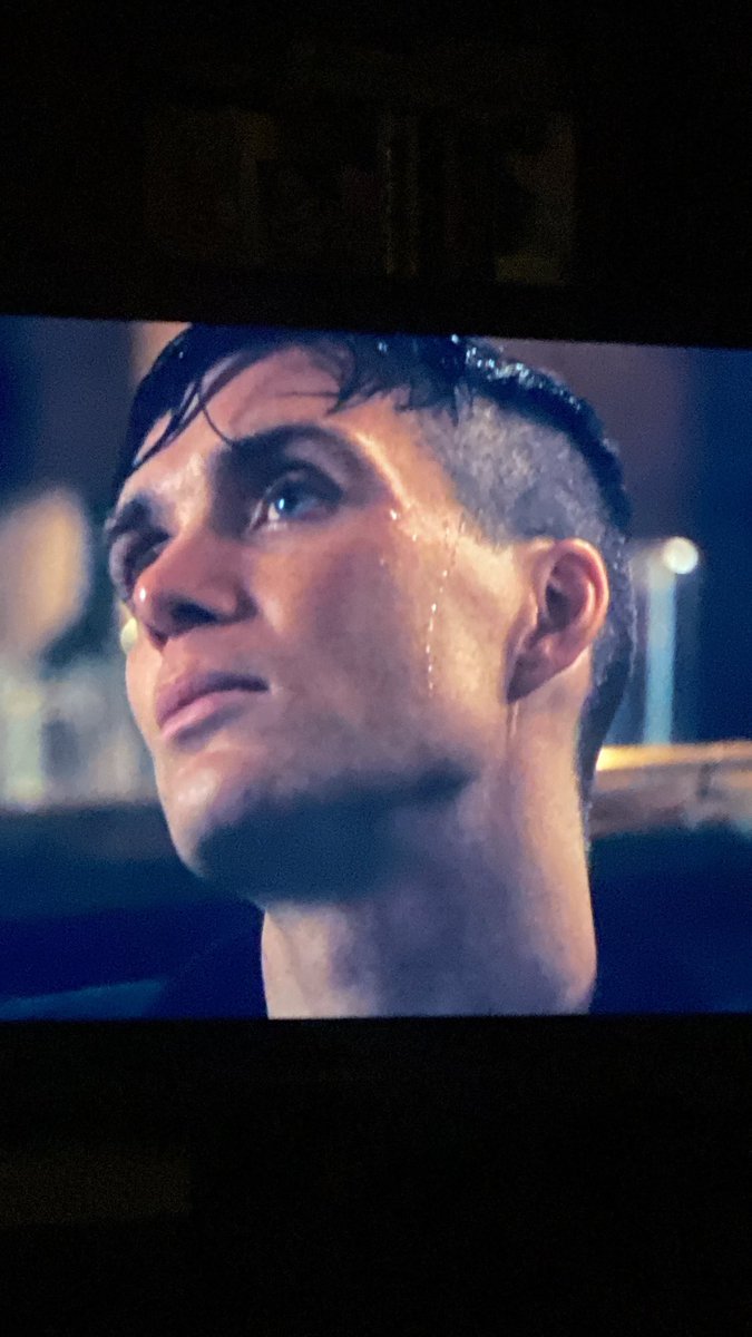 kalxes's tweet image. On my knees