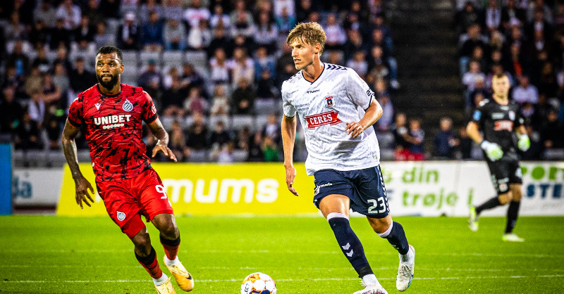 AGFFodbold's tweet photo. Det blev torsdag aften til en fin europæisk skalp i Ceres Park. I en elektrisk kulisse blev Club Brugge besejret 1-0. Desværre ikke nok til at gå videre i Europa. Men vi siger farvel med ære ⬇ #ksdh #agfclu