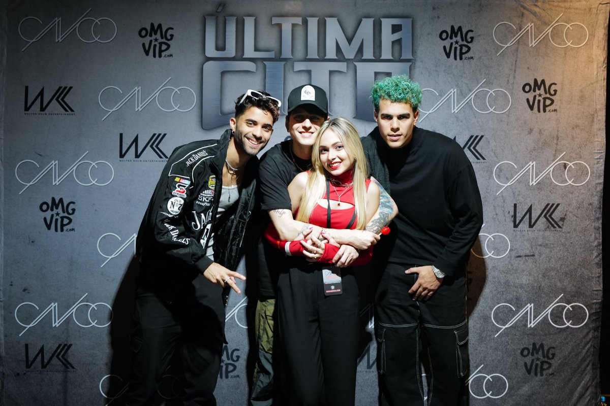 Iasvelez's tweet photo. @CNCOmusic Miss you guys ❤🇧🇷 https://t.co/co0SlQKRbD