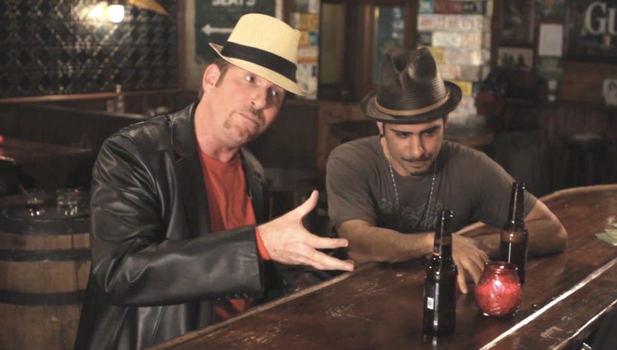 MeisnerActor's tweet photo. That time I played to wannabe Hollywood producer who was better suited for Happy Hour and half priced wings. #TheRegulars written/directed by #AriDavis. With #TommyTaretta #KimArgetsinger #TracilynJones #AnthonyDilio. #SitComPilot #FilmTwitter #SupportIndyFilm https://t.co/jBqwJhWhU5