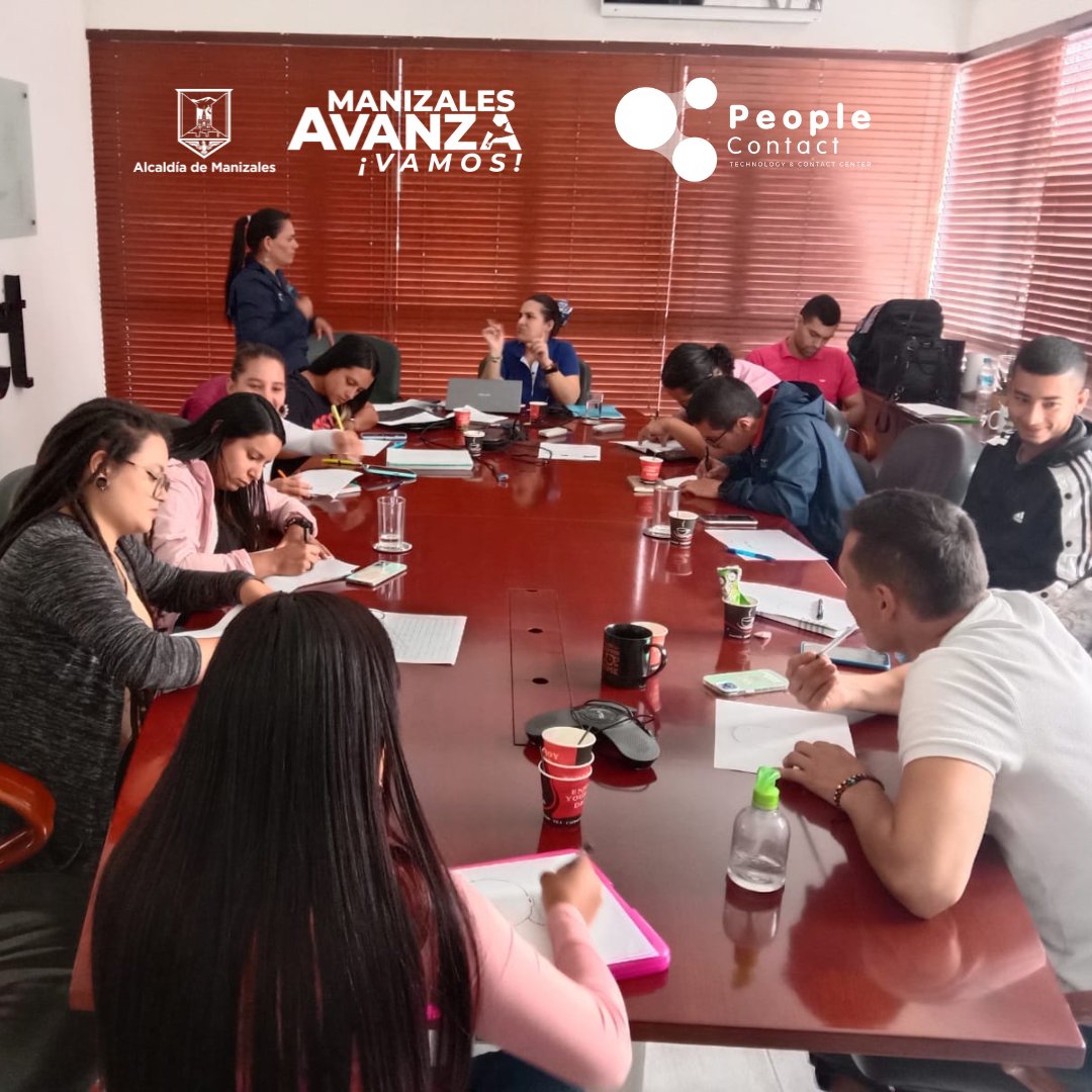 PeopleContact's tweet photo. En People Contact es importante la inclusión y el bienestar de nuestros colaboradores, por lo que hoy se inicia un curso de lengua de señas con Asorcal Caldas 

#ManizalesAvanza #peoplecontact #manizalesciudadinteligente
#zonasazulesmanizales https://t.co/tpgaMOvi2A