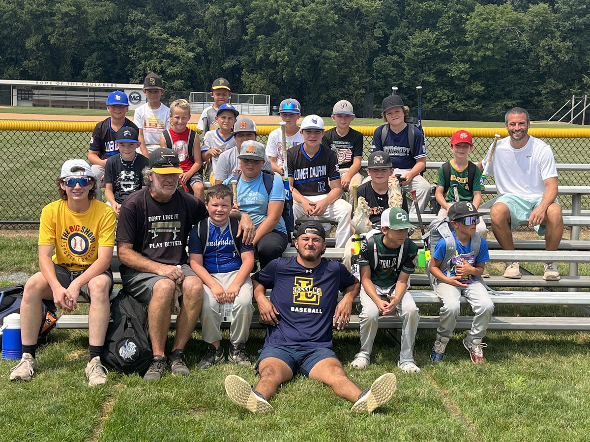JackGetty47's tweet photo. Thank you for allowing me to help with the Kulbacki Baseball Academy Youth Camp. I had a lot of fun giving back. @Smitty3237 @jackclemente9 @KellenKulbacki https://t.co/BxzNKfoEVR
