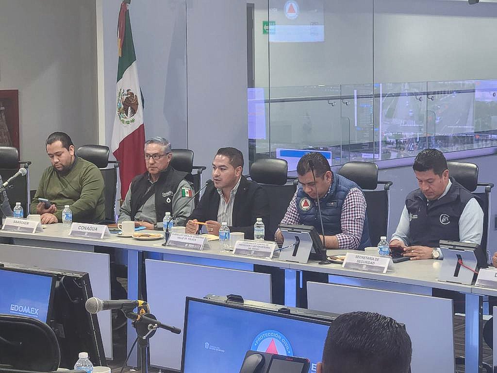DanielSamanoJ's tweet photo. Segunda Sesión de la Mesa Interinstitucional de Prevención de Inundaciones 2023 en el #ValleDeToluca.

Mi reconocimiento a los alcaldes y dependencias del @Edomex por el trabajo coordinado para evitar posibles contingencias. Velando por la integridad de las y los #mexiquenses. https://t.co/MXnEewSQfe