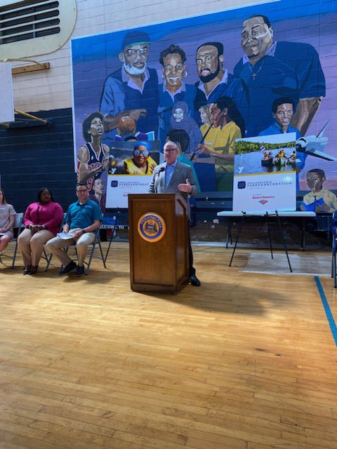 JDeverPhilly's tweet photo. Today, we celebrated @philaymca’s efforts to provide students with a developmentally enriching experience through #Camp Philly. @BankofAmerica extended our more than 20 years of partnership by providing scholarships for 60 children from Philadelphia to attend free of charge. https://t.co/NGrxXgRrRO