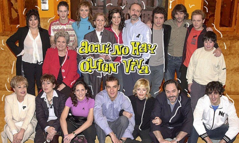 Encuestando's tweet photo. Dos series míticas de la historia de nuestra televisión

📊 ¿Cuál te gusta más?

🔄 ANHQV -  AQUÍ NO HAY QUIEN VIVA
❤️ LQSA - LA QUE SE AVECINA https://t.co/8TOFHq6uLx