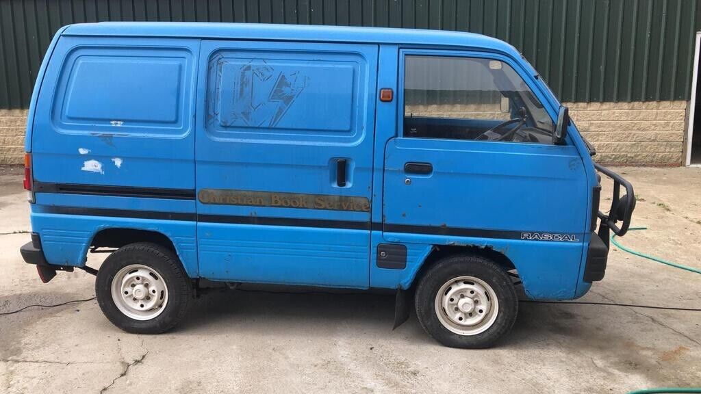 BarnFindsUK's tweet photo. Ad - 1988 Bedford Rascal
On eBay here -->> https://t.co/9dqeyONwhT

 #ClassicCar #RetroVehicle #BedfordRascal #CollectorCar #eBay https://t.co/Wzaa7X6Gfr