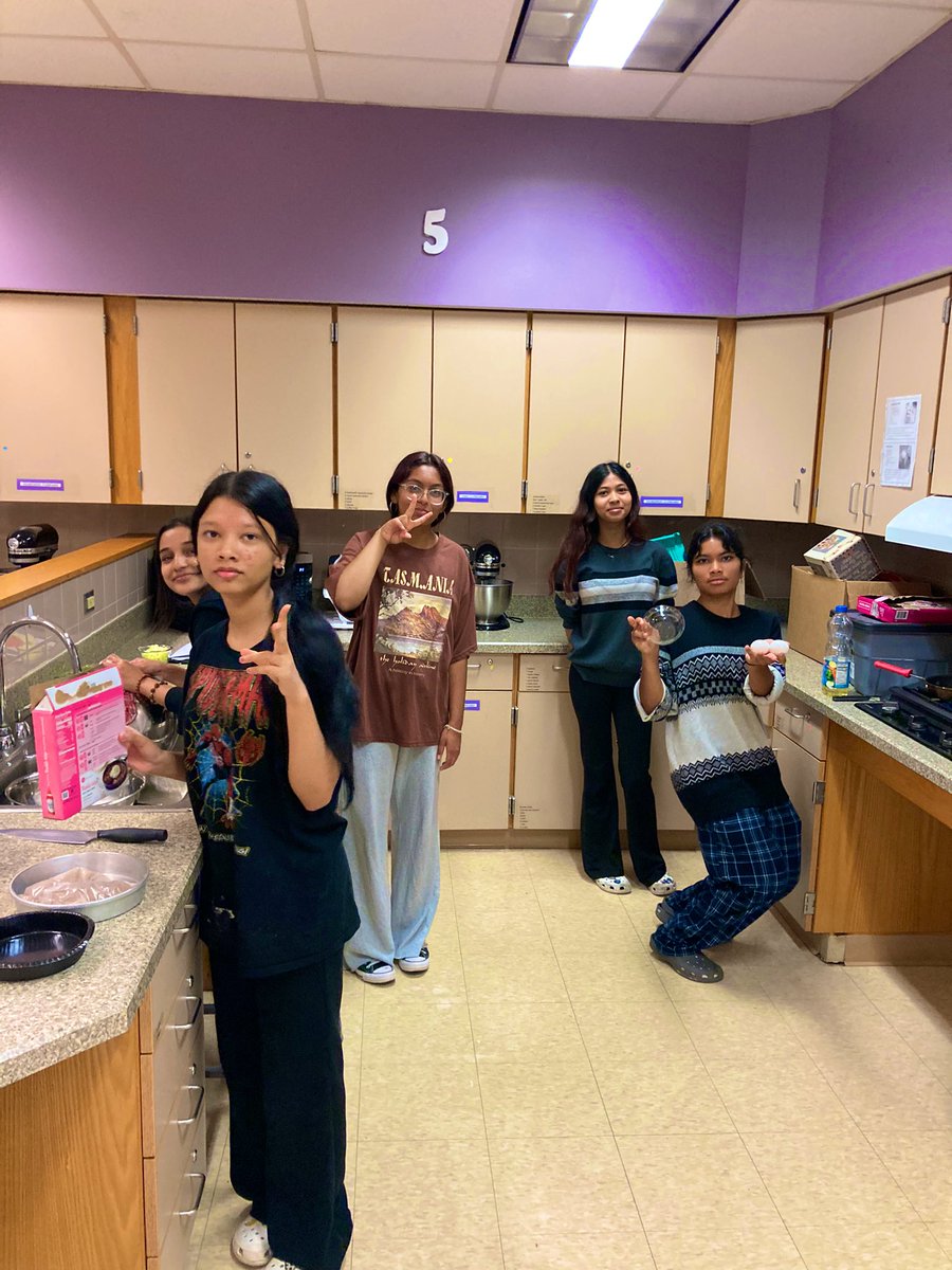 Holly Niemi, PhD tweet media