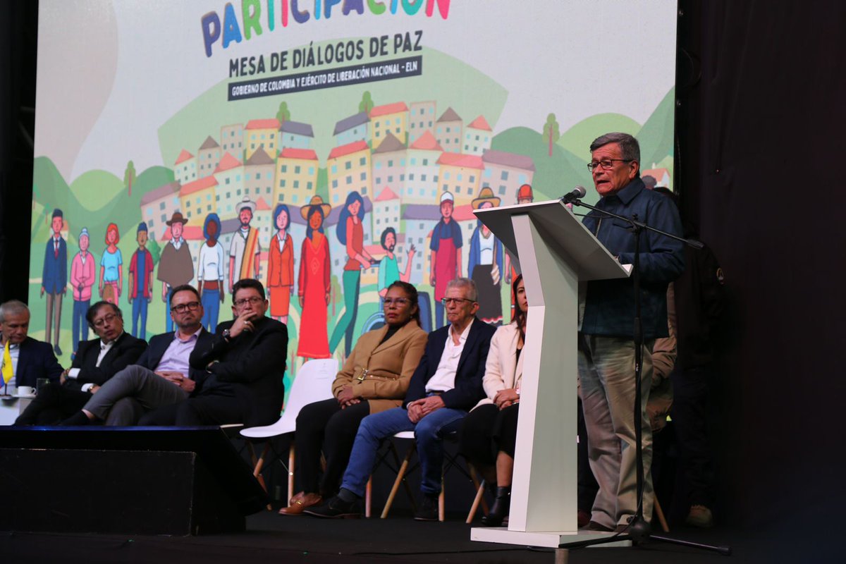 PAXenColombia's tweet photo. 🟠 #paxinforma || saludamos la instalación del Comité Nacional de Participación para el desarrollo de los diálogos de Paz con el ELN. Creemos firmemente que todos los esfuerzos para la consolidación de paz de nuestro país valen la pena. 🕊️🏳️✌️ https://t.co/w9ApmPDeYE