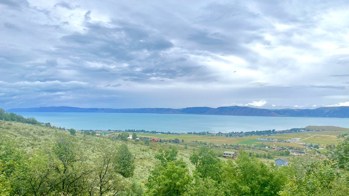 brianwusa's tweet photo. Made it to Bear Lake, Sardine Canyon raining bad ! Logan Canyon raining lightly. No one on the water ! #Utwx #RaspberryDays @AlanaBrophyNews @ThomasGeboyWX @ChaseThomason @Dan_Pope_FOX13 @dannahyer @UtahBamaFan @spunky_libra @BearLakeValley https://t.co/1RBnxlnCFe