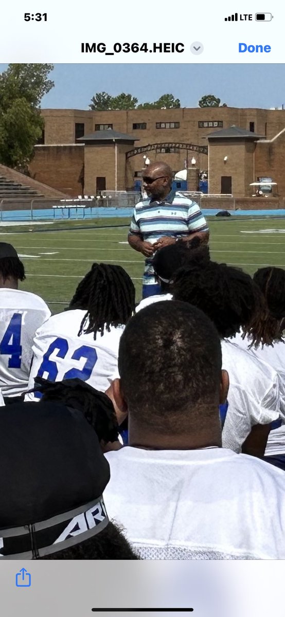 Coach_Prunty's tweet photo. AD :Anthony Henderson !
Thank you for the inspirational words to the football team today !
Go Pirates 💙🏈 https://t.co/3bMF9QEO7H