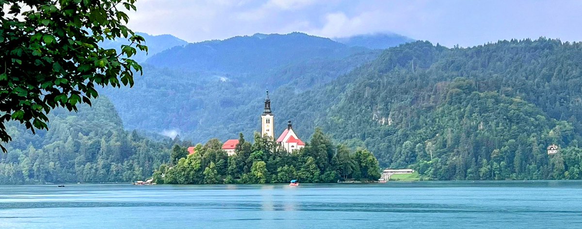 pjpritchard1979's tweet photo. Driven over a 1000 miles, from home to Lake Bled via a Pusha T gig, and…now I’m here, it’s hammering down with rain. Well worth it though.. #Slovakia #KingPush 🇸🇰 https://t.co/ixzCC0hziI