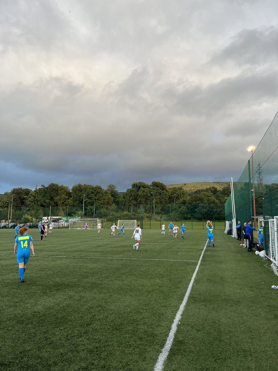 HopeSoccer's tweet photo. Game Day with @DLRWaves! Thanks for a great game! 🇮🇪 https://t.co/t5NqbgwwCn