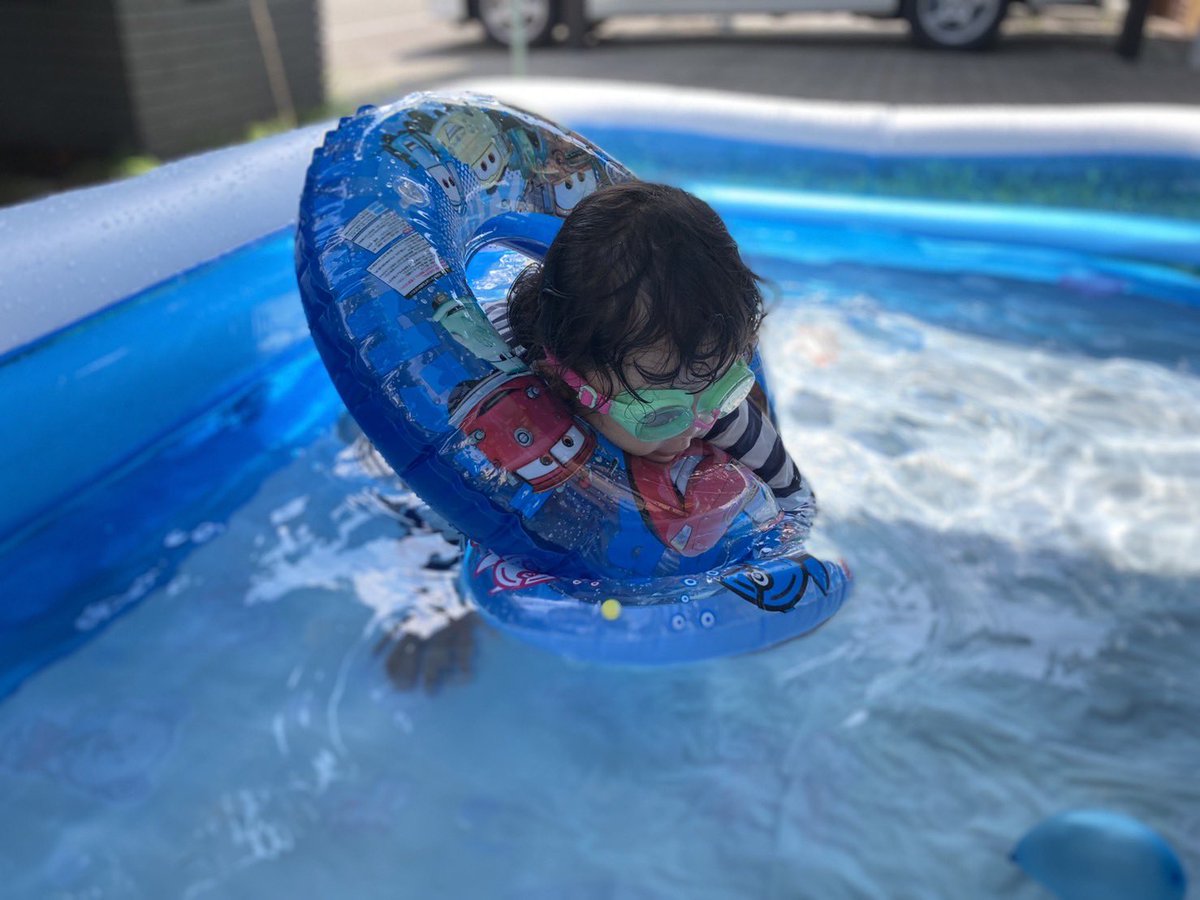 NORTHSTYLE22's tweet photo. ばぁばにもらったプールで遊びまくり！海かプールか毎日何かしらの水に浸かって暑い夏しのげそうです👌

#アウトドア
#北海道キャンプ
#北海道アウトドア
#キャンプ
#キャンプギア
#キャンプハック 
#キャンプ飯
#庭キャンプ
#ファミリーキャンプ
#北海道
#coffee 
#camping
#campinglife
#campingfood https://t.co/Fzt7GIABKt