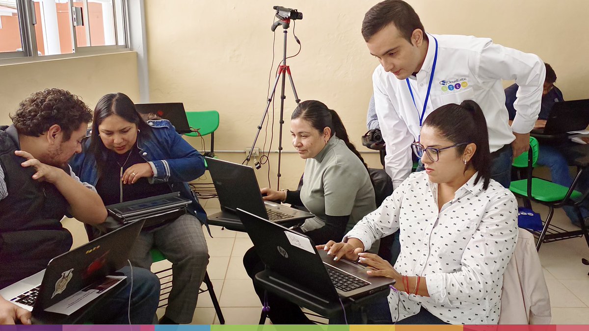 israeljero's tweet photo. Durante el 3er día de Capacitación en #LaboratoriosVirtuales STEM, los docentes de #EMS exploraron simulaciones interactivas de física, química, biología, matemáticas y tecnología para el Bachillerato Mixto y Distancia. Además adquirieron nuevas habilidades para implementar estas herramientas educativas eficazmente. #BMyD
@alfredodelmazo @geramonro05 @CloudLabs_co