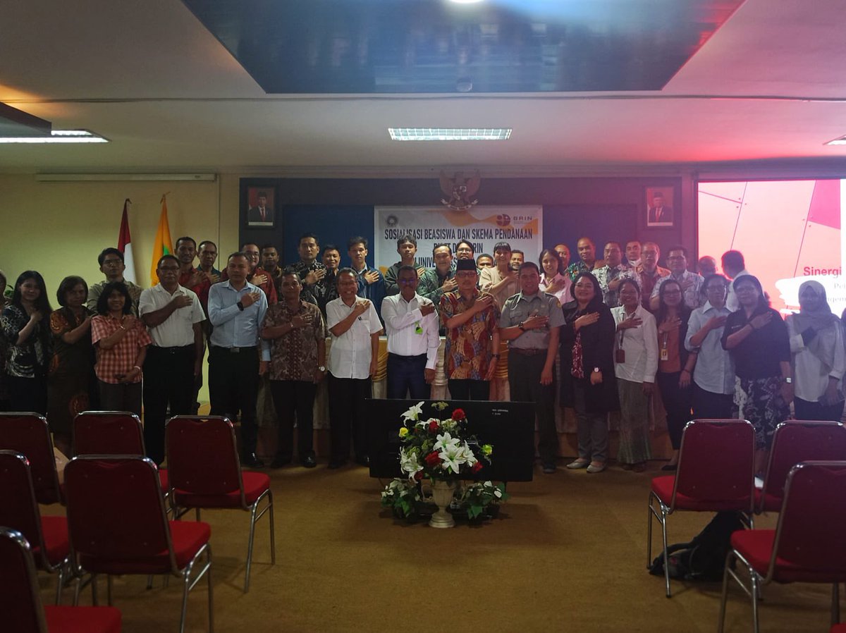 BSIPNTT's tweet photo. Kupang, (03/08 /23), Tim BSIP NTT (Dr. Haruna, S.Pi., https://t.co/uroxIrXrXO dan Firman Santhy Galung, https://t.co/NqVSmfwruH., https://t.co/uroxIrXrXO ) menghadiri sosialisasi Beasiswa dan Skema Pendanaan Riset di Universitas Nusa Cendana. https://t.co/FIHXNpiOj9