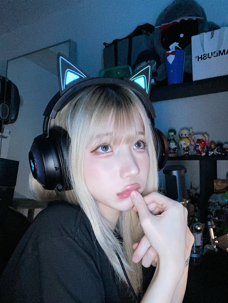 Wolfpizza_'s tweet photo. CAT GIRL🐈‍⬛🐾 https://t.co/WLS7M930SZ