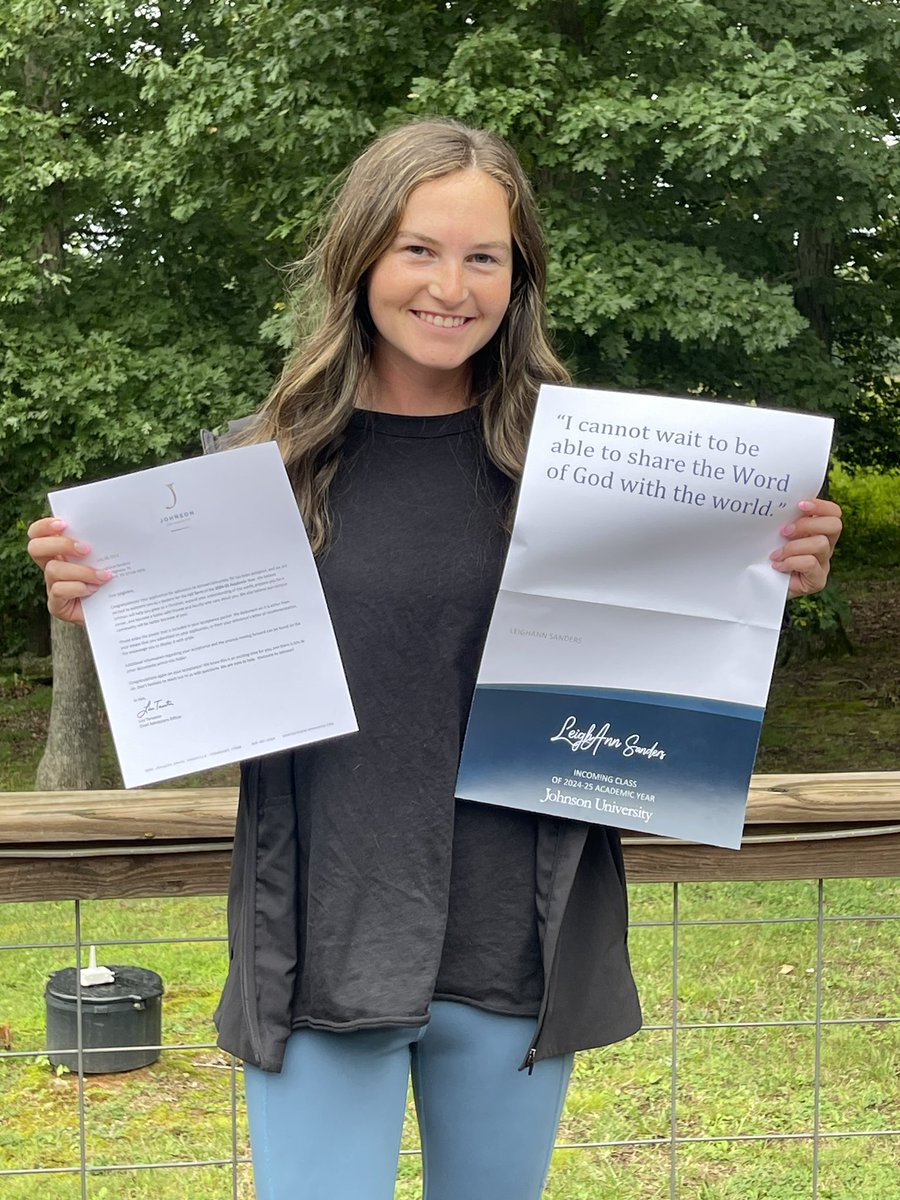 Officially accepted! #GoRoyals 💙 <a href="/JURoyalsSB/">Johnson University Softball</a> <a href="/DaynaCarter5/">Dayna Carter</a> @jessi_tinsley10 <a href="/hannah_devault9/">Hannah DeVault</a> <a href="/coachmass2214/">coachmass</a> <a href="/GordyE/">Gordy Ervin</a>