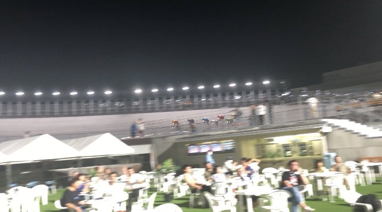 marchin_dire's tweet photo. いわき平けいりん🌺
バンク内ビアガーデン🍻
ほんっっっと〜に最高すぎる🥹😆✨✨
楽しいでしかない✨✨🕺🍻

本日最終日です🌺♡

現地に来られない方は引き続き
#ソラモギ でお楽しみ下さい✨

【いわき平競輪 公式番組】モギたて！いわき平けいりん -開催3日目 8/4- https://t.co/CChvONplw8 https://t.co/9WwT1q8lcd