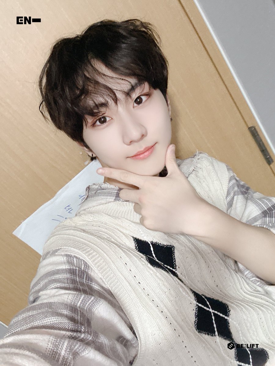 enhypenweverse's tweet photo. [PHOTO] 230804

Pick your Today's ENHYPEN : July collection 💜❤️🧡💛💚

(1/14)

@ENHYPEN_members @ENHYPEN #ENHYPEN #엔하이픈 #JUNGWON #정원 https://t.co/EGh0E79Pbc