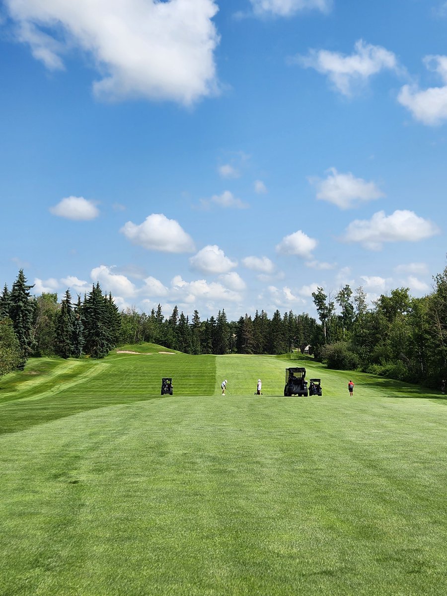 The past 3 days <a href="/TheglendaleYeg/">The Glendale G&CC</a> hosted <a href="/Alberta_Golf/">Alberta Golf</a> Senior Mens Championship. Although our Turf Care Team didn't do much more above our normal every day practices, the golf course peaked at the right time for the final day. Proud of our team, our club, and the volunteers. 💪⛳️