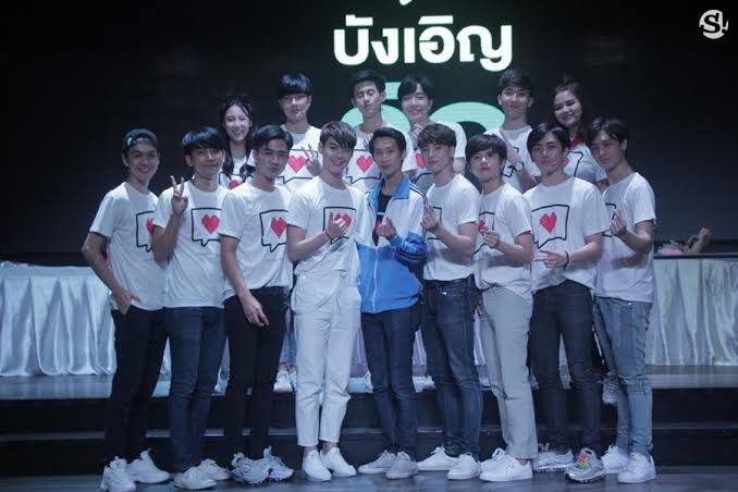 มาช้าแต่มานะ.. รอยยิ้มตอนนั้นมันมีความสุขมากๆเลย 🤍 คิดถึงจุดเริ่มต้นในวันนั้น ที่ทำให้พวกเรามีวันนี้ คิดถึงทุกคน คิดถึงไอ้ปอนด์ รักนะบังเอิญรัก #LBCseriesHappy5anniversary