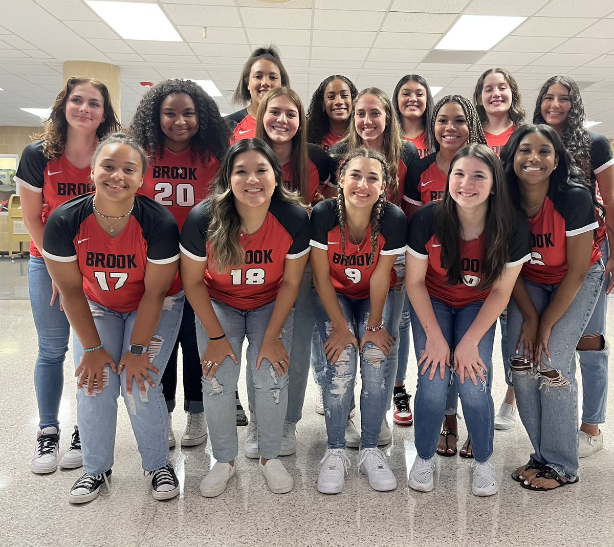 Clear Brook Vb tweet media