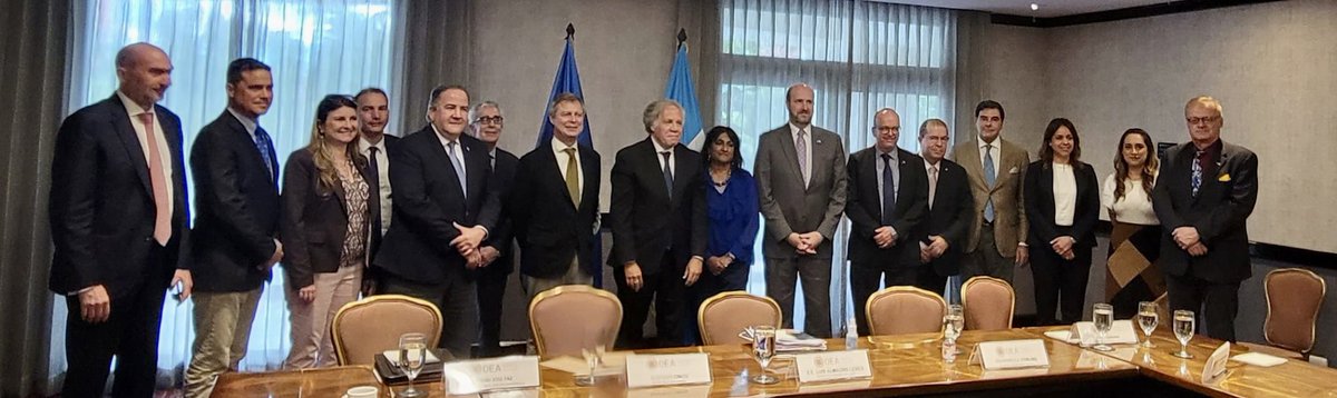 Today Ambassador @RajaniAlexander and the members of the #G13 group of donors met with OAS SG @Almagro_OEA2015 and discussed the objectives of his visit to Guatemala #democracy #ElectionsGT2023
