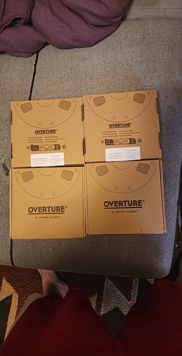 thatoneguy_Mac's tweet image. Alright got some filament basically someone commissioned me to do something for them I just charged for the filament so let's get to work #3dprinting #3dprintingjourney #crealityender3 #crealitycr10s4 #mac2cool93 #macsprintshop