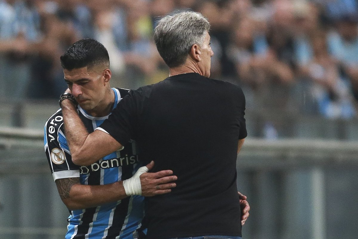 Rádio Imortal 🇪🇪 on X: Em ranking da FIFA, o @Gremio é o terceiro melhor  time do mundo. E Renato Portaluppi o segundo melhor treinador do mundo.   / X