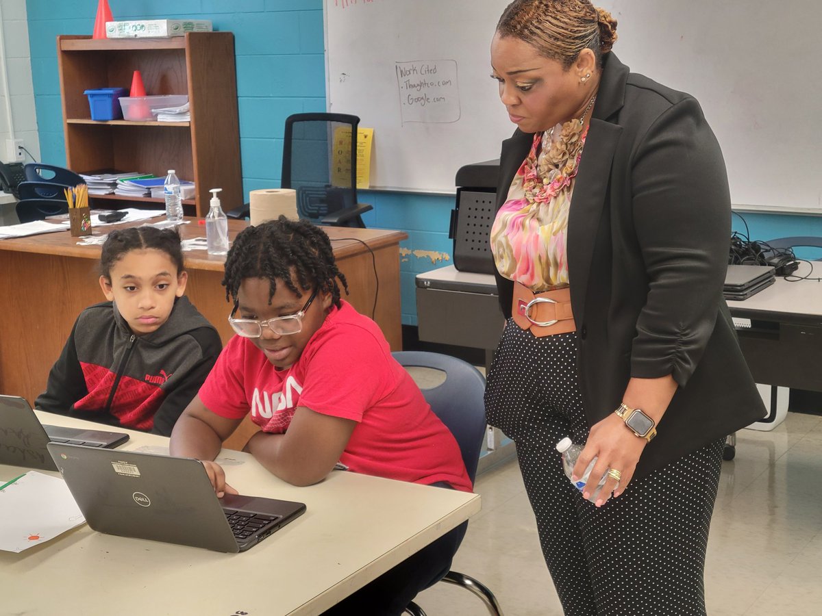 pcpssciencelady's tweet photo. Blandford 6th Grade Academy's Bridging Up to Success truly lived up to its name! The theme was Sowing a Seed. The students learned about food deserts and how to combat them in our community! https://t.co/x2NaJ8Gxwc