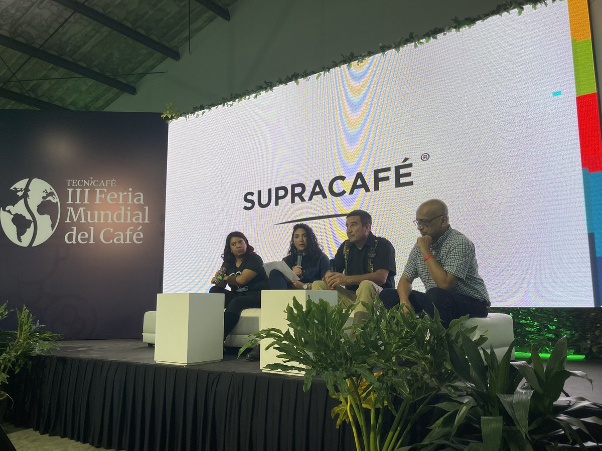 Primer día de la feria mundial de café en TECNICAFÉ con cuatro ponentes de lujo en el marco del primer encuentro de procesadores.@supracafeesp @AromaCafes @scaespain