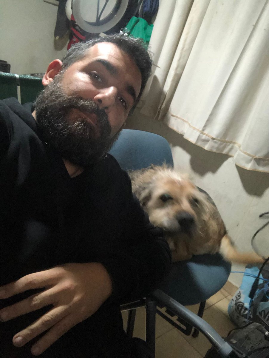 germanboti's tweet photo. Tirado de compañero de reposo ando.
#ElTony https://t.co/Y7F7nw6uML