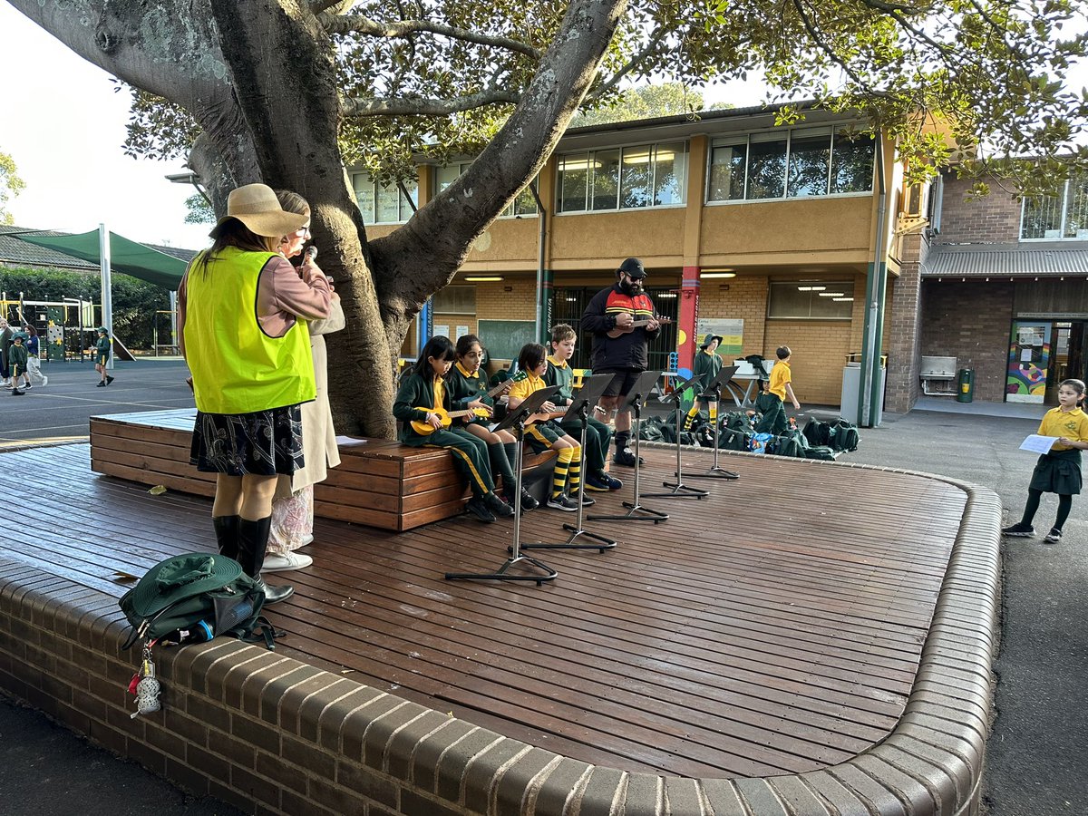 KENSINGTONPS's tweet photo. This morning we had an amazing performance by our Ukulele group! Well done!! #EdWeek2023 #LoveWhereYouLearn https://t.co/O5Ex5Yi9yz