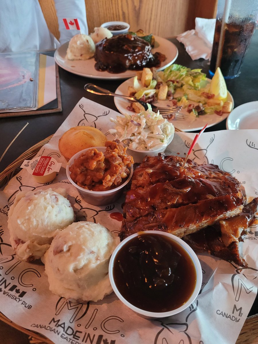 sometimesgolden's tweet photo. Birthday eats 🎂 
27 has been a significant year for me, feeling insanely loved and immensely grateful. excited to see what 28 brings 🙌 https://t.co/1XegU2VRM2