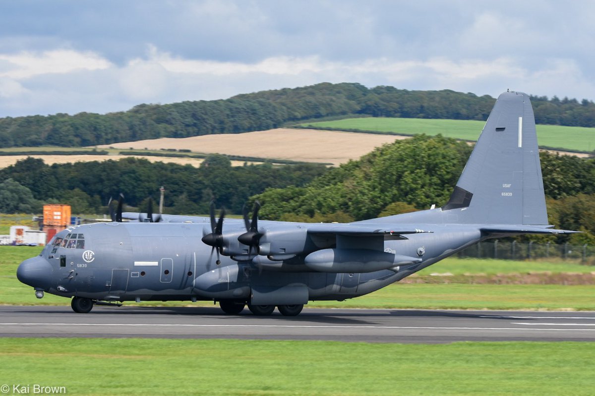 KB_Photos07's tweet photo. Other shots from today at Prestwick 03/08/23 #military #USNavy #USairforce #C40Clipper #C17 #Strix #MC130J #commando #USAF #avgeek #aviationphotography #Prestwickairport #RCH545 #CNV6604 #aviation https://t.co/SmjTY8VcGN