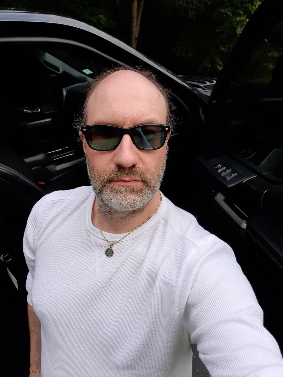 mikerelentless's tweet image. OK... who else thinks Sommi is Richard Heart's  alter-ego?

Look up Sami Finland.

#AI #Sommi #VoiceModulation
#HEX #PulseChain