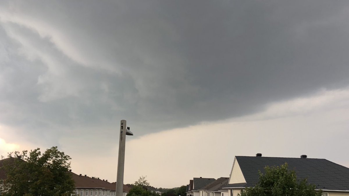 #ottawastorm #thunderstorm <a href="/weathernetwork/">The Weather Network</a> <a href="/ctvottawa/">CTV Ottawa</a>