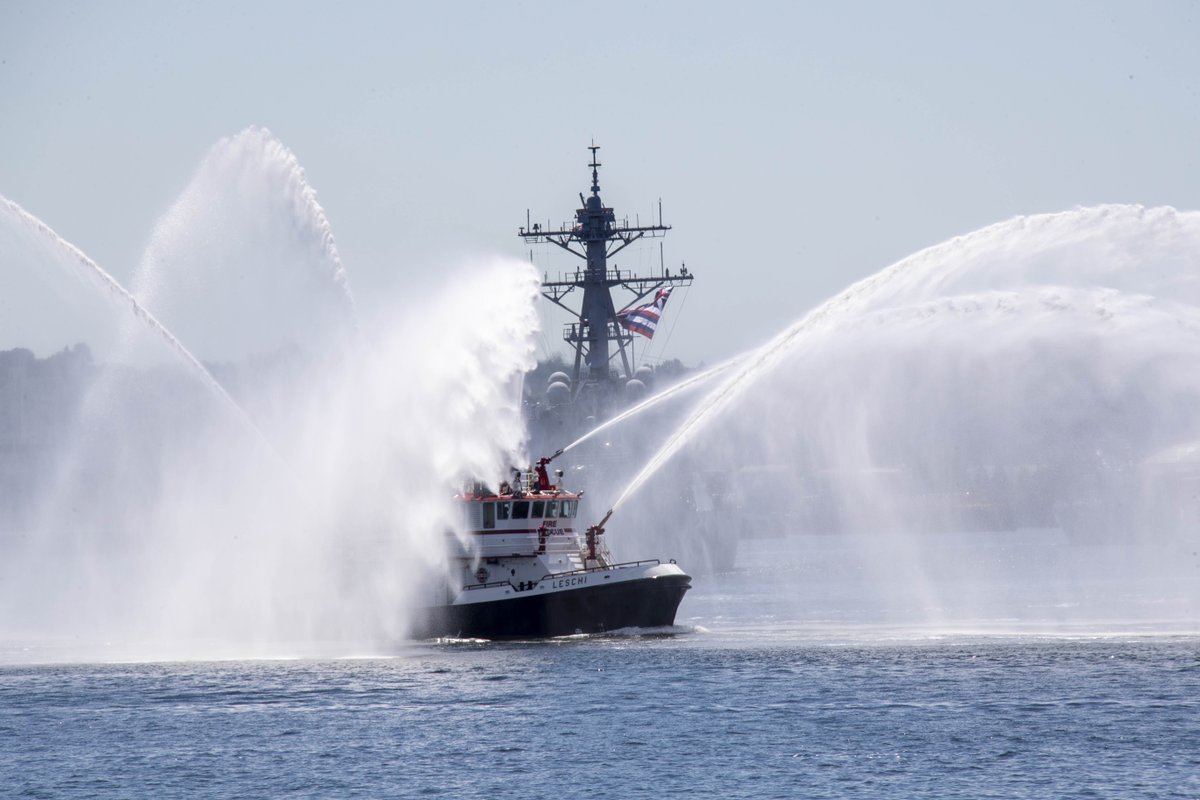 USNavy's tweet photo. #USNavy Photos of the Day:
1️⃣ #VFA31 #FLTOPS from #USSGeraldRFord @Warship_78 in Ionian Sea 2️⃣ #USSBataan @LHD5 forward lookout in Med @USNavyEurope
3️⃣ #USSPaulHamilton GQ drill in Indian Ocean @INDOPACOM
4️⃣ #USSBarry arrives for #seattlefleetweek
👉 https://t.co/aZddB6hxYf https://t.co/1qbwneBin6